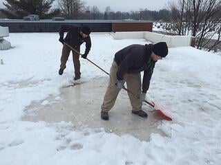 snow-ice_removal_flat_roof.jpg